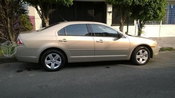 Ford fusion excelente estado / 4 puertas -07