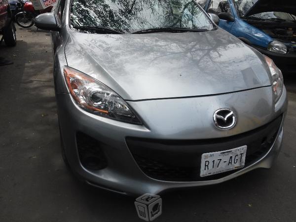 Mazda 3 i touring 2.0 lts estandar -13