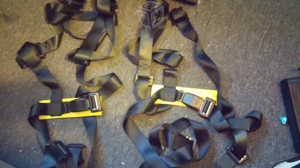 Cinturones de 4 puntos sabelt