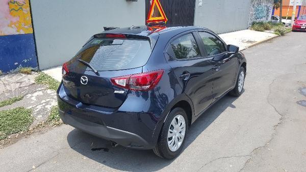 Mazda 2 touring -16