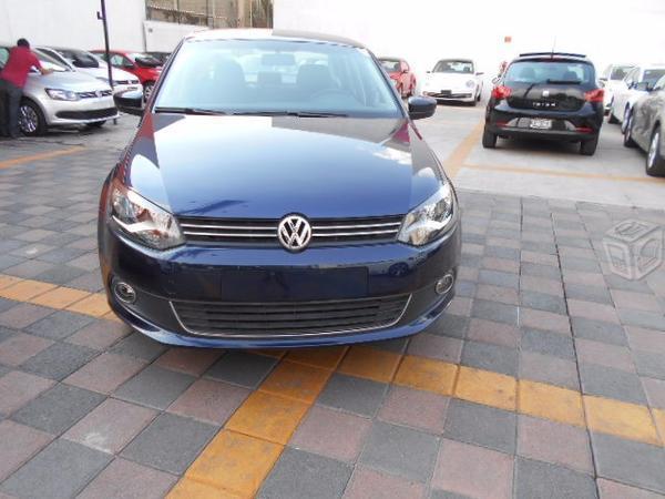 Vento Highline Tiptronic AZUL -15