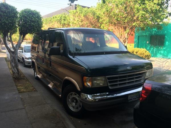 Excelente Ford econoline -93