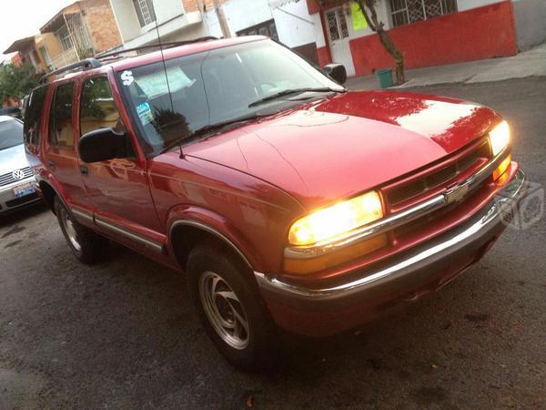 Hermosa e Impecable Chevrolet Blazer LT -00