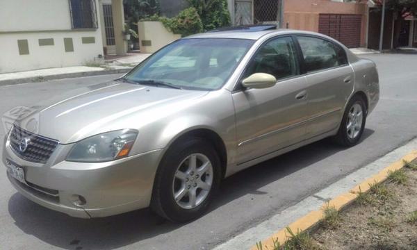 Exelente Altima 2.5 equipado -05