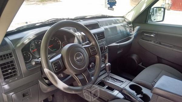 jeep liberty importada a fronterizo -11