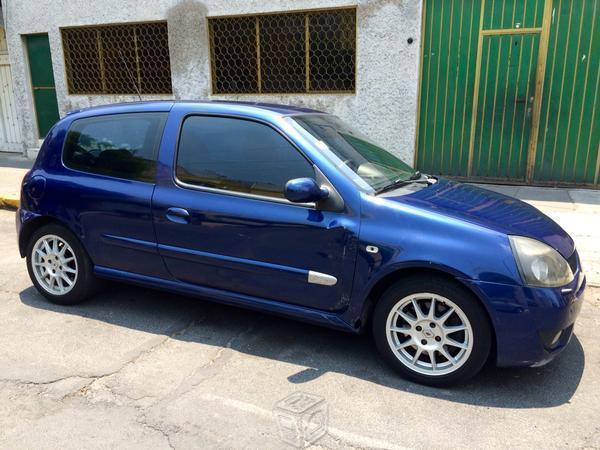 Clio sport 2.0 -04