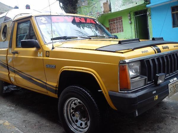 ofresco mi poderosa jeep.comanche pickup -86