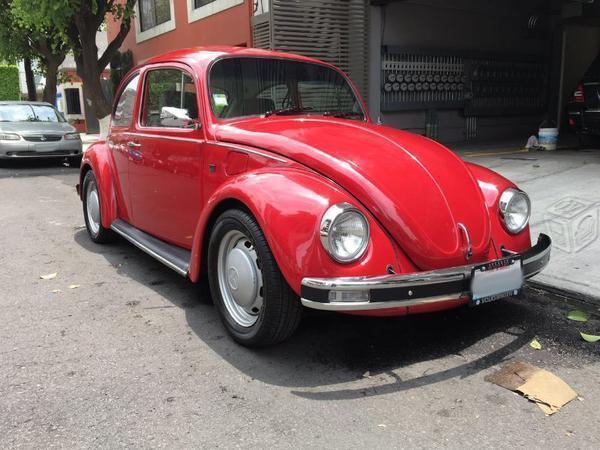 Volkswagen Sedan, motor 1.6, color rojo