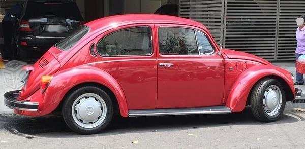 Volkswagen Sedan, motor 1.6, color rojo