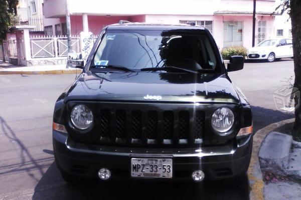 Jeep patriot sport verde -11