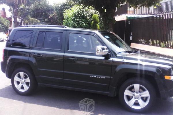 Jeep patriot sport verde -11