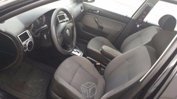 VOLKSWAGEN Jetta 2.0L TRENDLINE TIPTRONIC -08