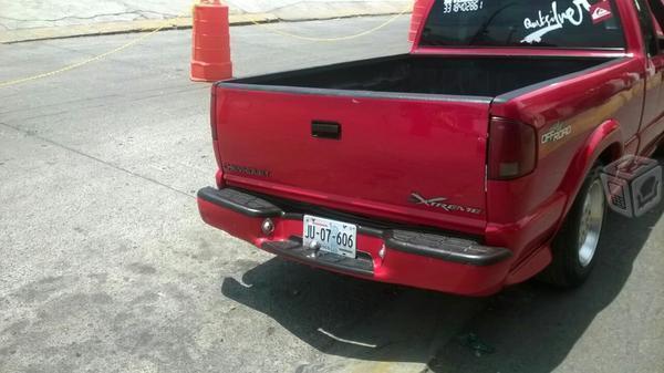 Vendo s10 arreglada V8 -01