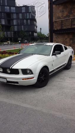 Mustang V6 Edicion de Lujo -06