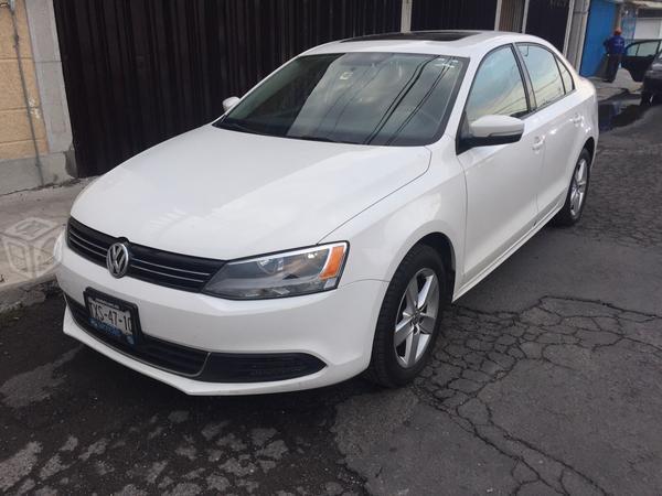 Vendo Jetta A6 -12