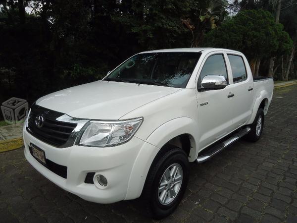 Toyota Hilux Doble Cabina Mid -13