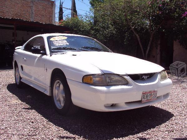 Ford Mustang 2p GT 5vel Tipico -96