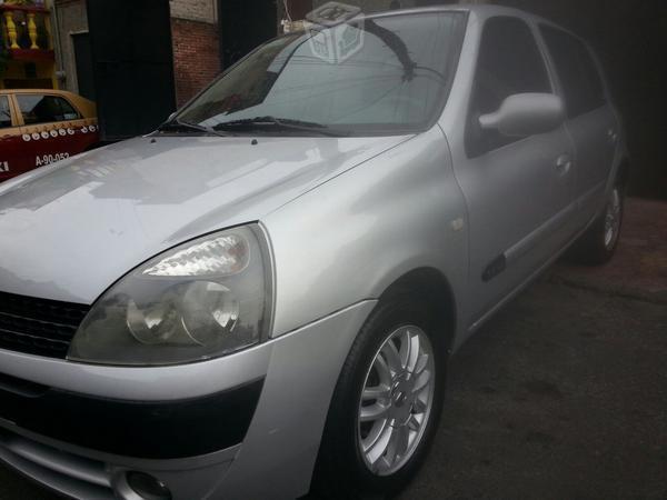 Clio bonito -05