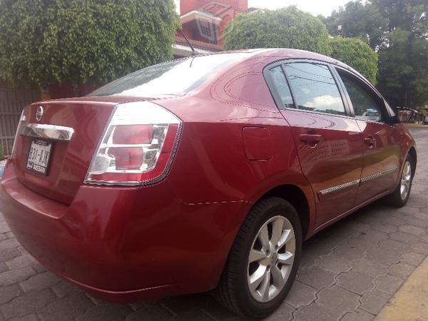 Nissan sentra emotion impecable -12