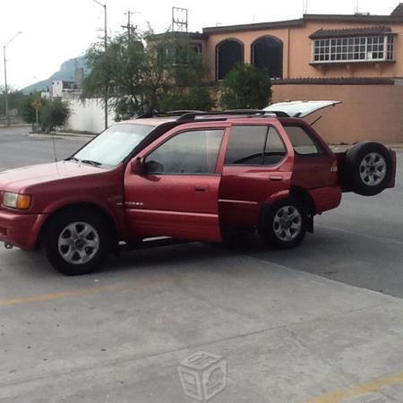 Bonita Isuzu Rodeo 4x4 SL -98