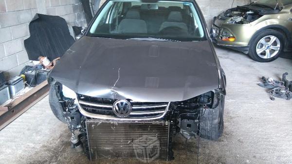 Jetta clásico siniestrado, para reparar