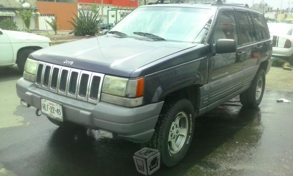 jeep cherokee impecable 4x4 Aguantadora y famil -97