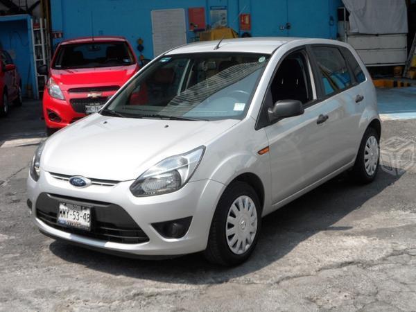 Ford ikon ambiente std -12