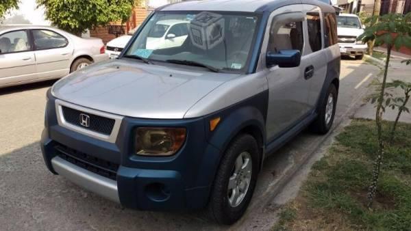 Honda element equipada impecable