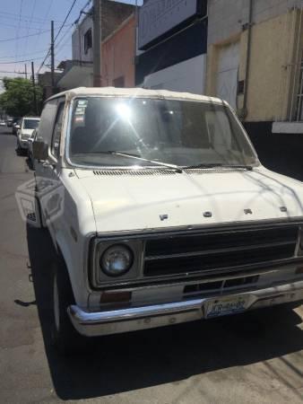 Ford econoline -74