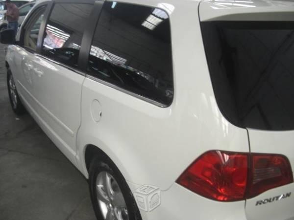 Volkswagen Routan 5p Exclusive Tiptronic -09