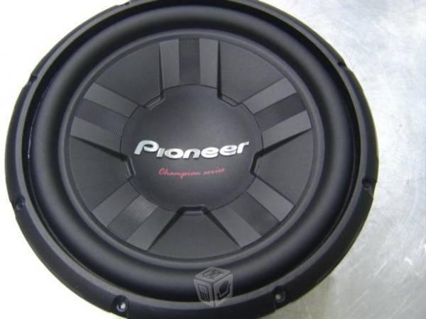 Seminuevos PAR DE PIONEER CHAMPIONS 1400/400W NOM