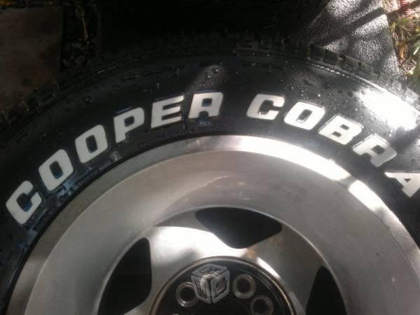 Llantas Cooper Cobra GT 295/50/15