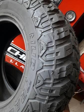 Llantas nuevas Lt265/70R17 Maxtrek MT INSTALADAS