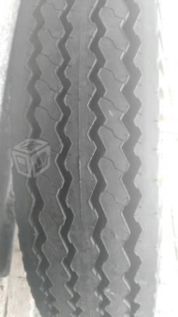 Llantas firestone 10.00-20 c/u