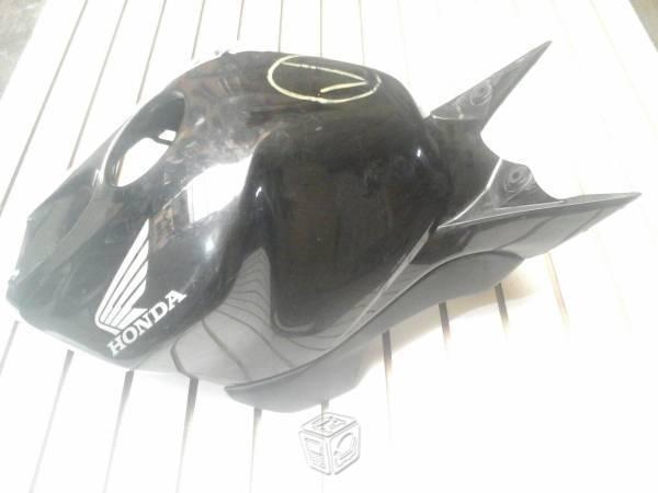 Cubierta de honda cbr 1000 2004