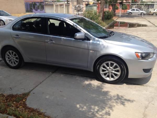 Mitsubishi Lancer Equipado un solo dueño -11