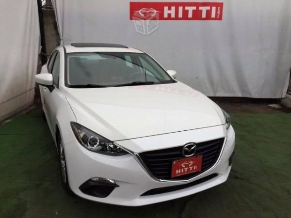 Mazda 3 color blanco impecable -14