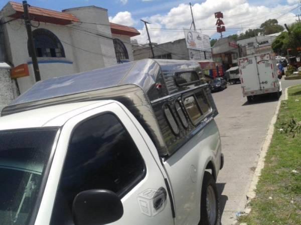 Bonito camper para Ford