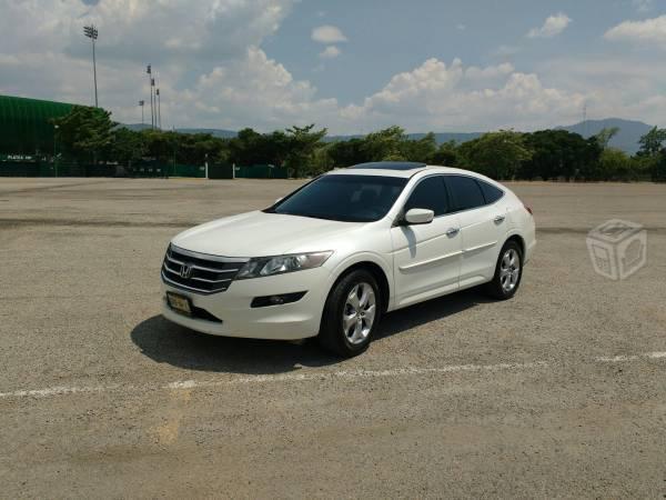 Honda Crosstour -10