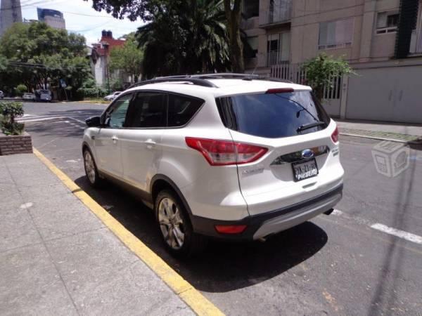 Ford Escape Titanium, Máximo equipo -14