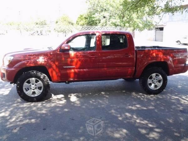 TACOMA TRD 4x4 12 rojo cereza 4p Aut -12