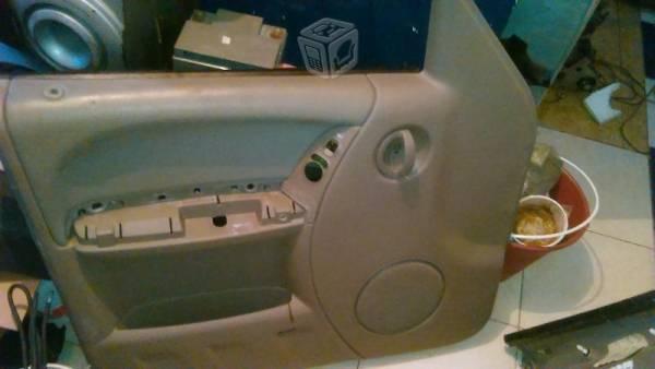 Tapa de puerta de liberty lado piloto