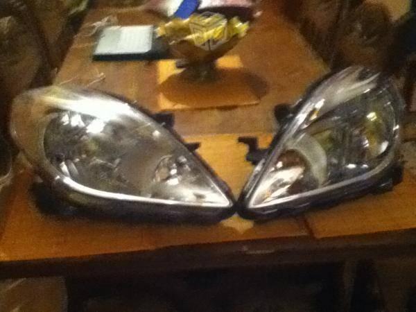 Faros nissan versa