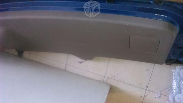 Tapa de cajuela de liberty de plastico