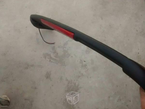 Alerón deportivos luz de stop