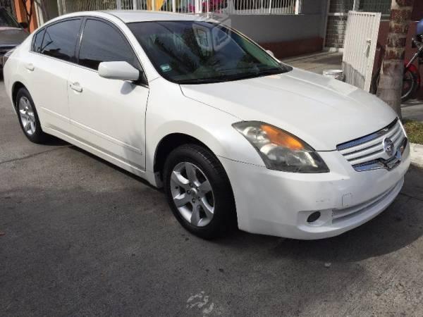 Altima en excelentes condiciones -07