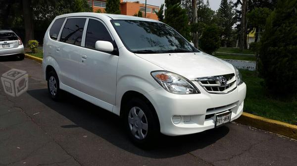 Avanza impecable -08