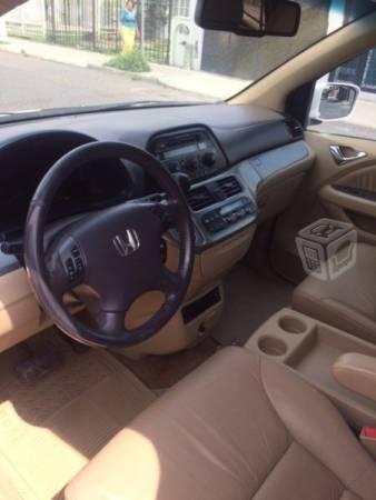 Honda Van Odyssey Touring -09