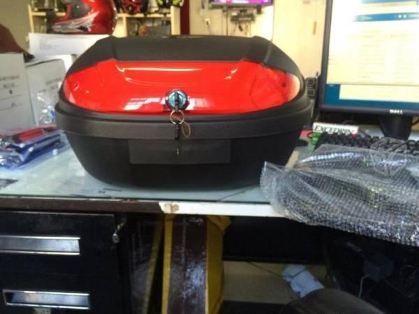 Caja para 2 cascos motocicleta grande