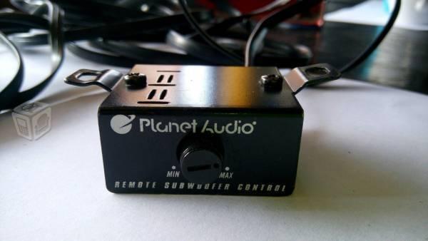 Control de bajos planet audio